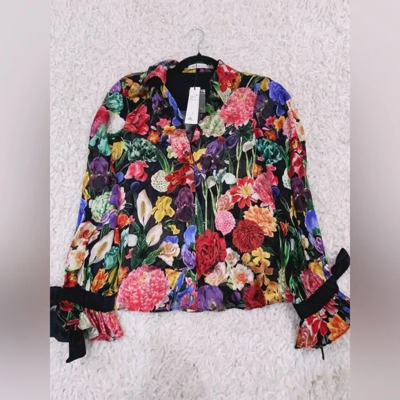 NWT Alice + Olivia Randa Silk Tied Blouson-Sleeve Button-Front Blouse - Picture 5 of 6